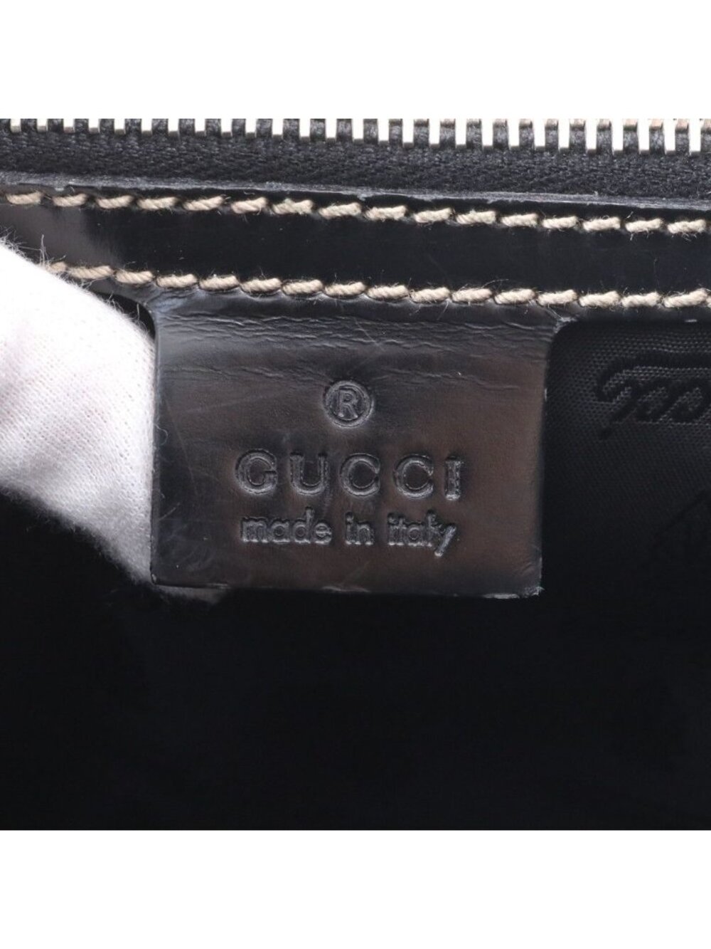 Gucci Crest Emblem Quilted Shoulder Bag Crossbody Messenger Business Black - Picture 10 of 11